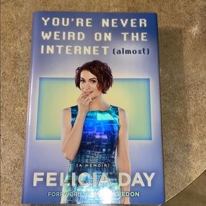 Book by Felicia Day: Your’e never weird on the int